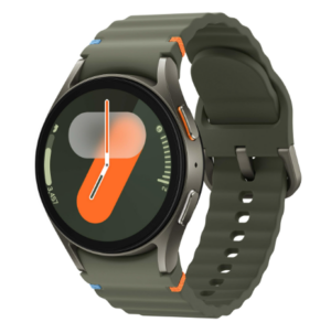 Montre connectée Samsung Galaxy Watch7 avec un bracelet vert olive, affichage de l'heure et des informations de suivi d'activité sur un cadran rond.
